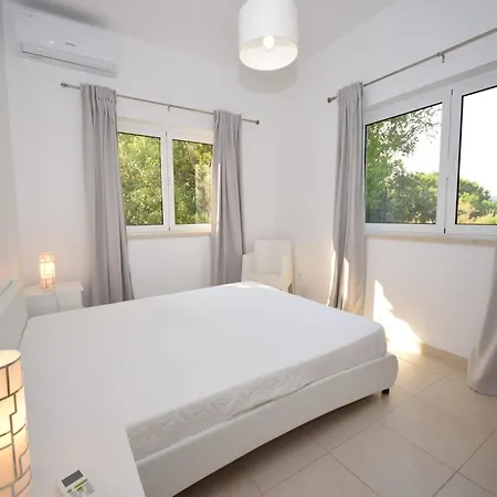 In With Private Pool, Cleaning Included Вилла